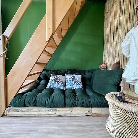 Nuit Dans La Jungle - Love Room Souppes-sur-Loing Exteriör bild
