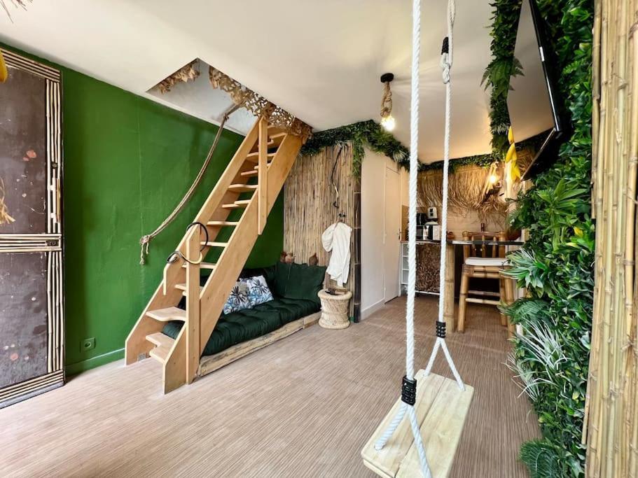 Nuit Dans La Jungle - Love Room Souppes-sur-Loing Exteriör bild