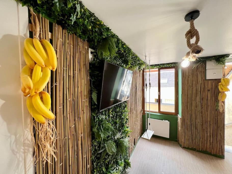 Nuit Dans La Jungle - Love Room Souppes-sur-Loing Exteriör bild