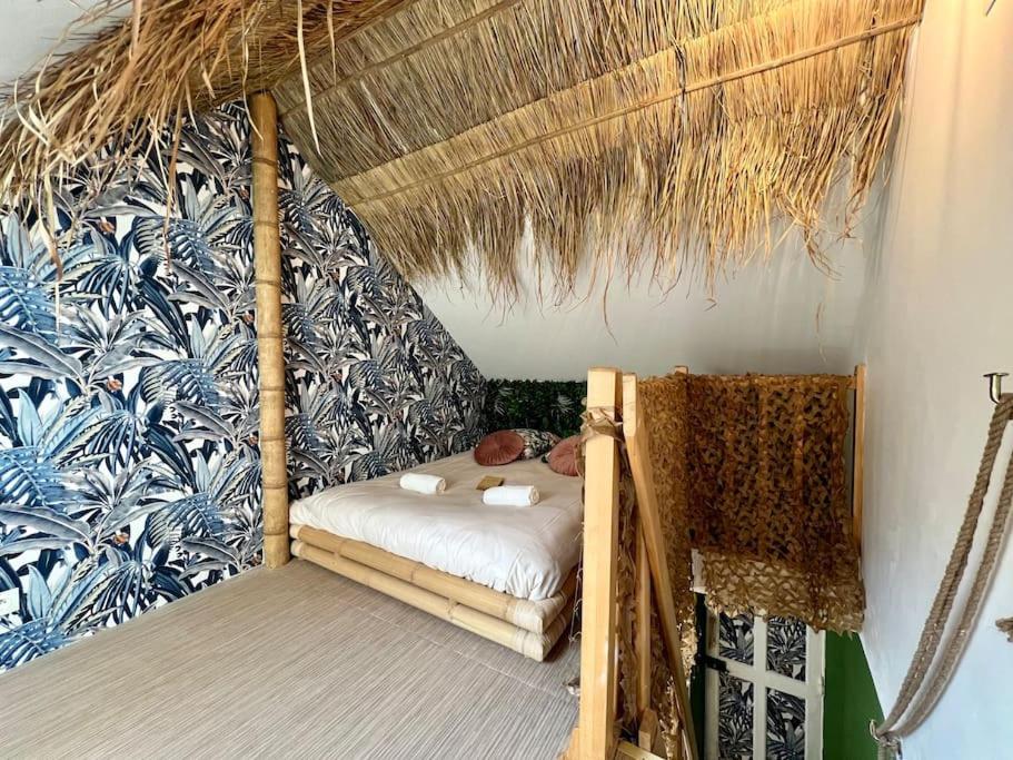 Nuit Dans La Jungle - Love Room Souppes-sur-Loing Exteriör bild