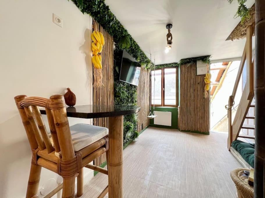 Nuit Dans La Jungle - Love Room Souppes-sur-Loing Exteriör bild
