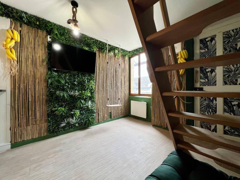 Nuit Dans La Jungle - Love Room Souppes-sur-Loing Exteriör bild